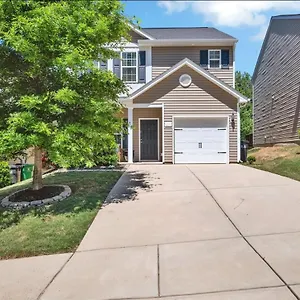 Cozy Close To Airport, Downtown, & Us Whitewater Center Holiday home Charlotte