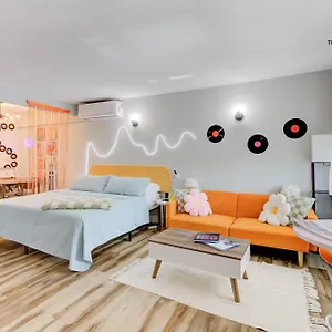 The Moose #10 - Stylish Loft With King Bed, Free Parking & Wi-fi Apartment Memphis